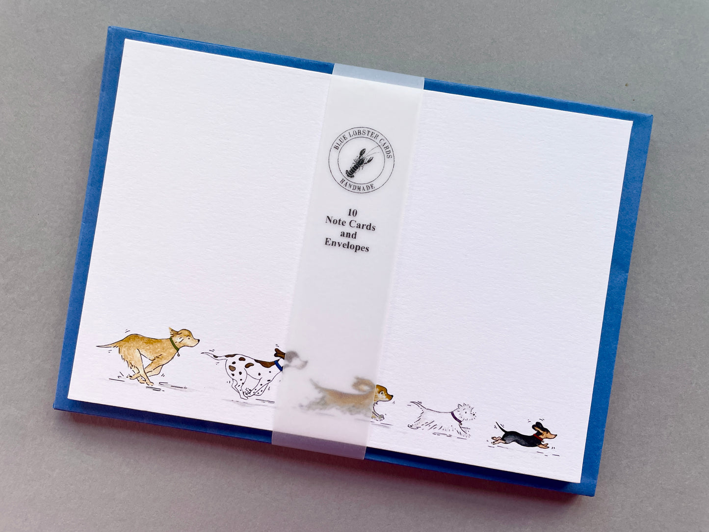 Set of 10 note cards with envelopes featuring illustrations of dogs UK